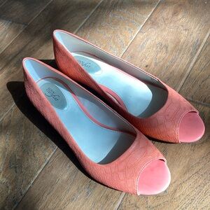 ☀️Tangerine Peep Toe☀️